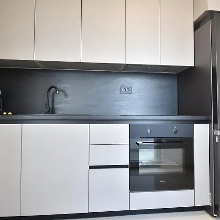 Апартаменти Diora Luxury Seafront Apartment - Panoramic Sea View