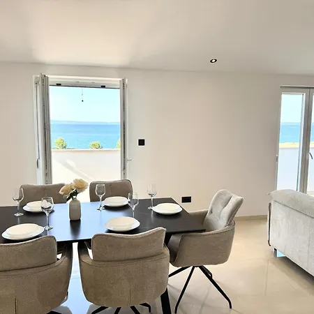 公寓 Diora Luxe Top-floor Seafront With Jacuzzi & Panoramic Sea View