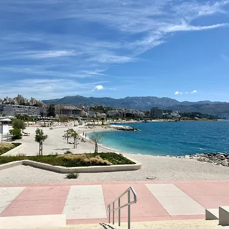 Diora Luxury Seafront Apartment - Panoramic Sea View *